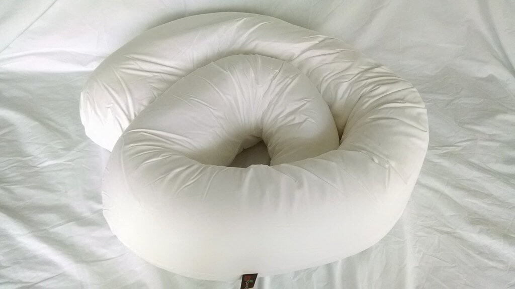 Best Pregnancy Pillow For Back & Stomach Sleepers